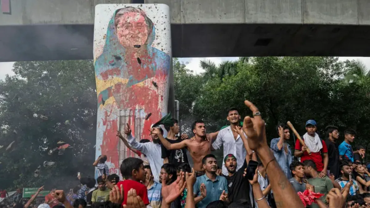  Thousands march in Bangladesh to mark student-led uprising that ousted PM Hasina