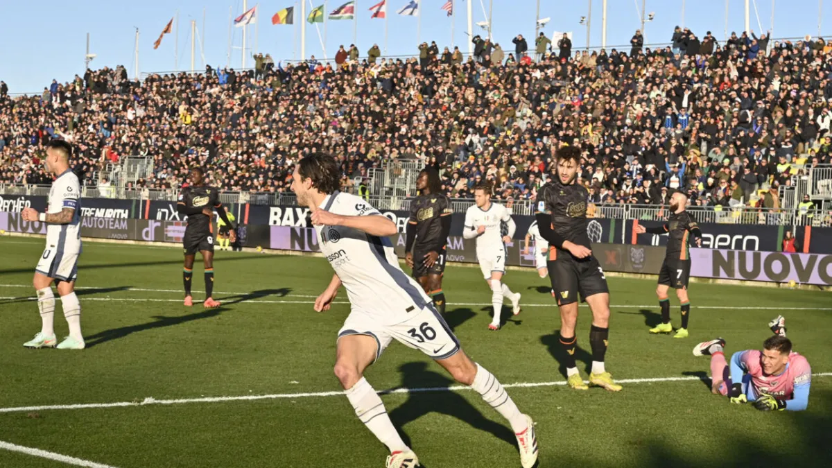 Inter squeeze past Venezia to put pressure on Serie A leaders Napoli