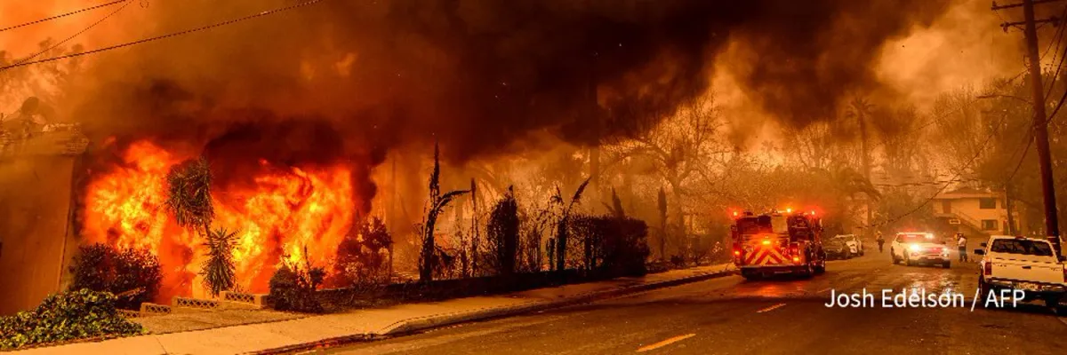  Trump calls California leaders ‘incompetent’ over fire response