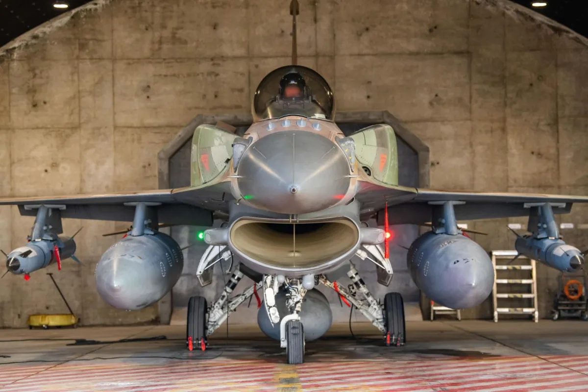After striking Houthis, Israeli pilots say air force ‘is ready to attack Iran now’