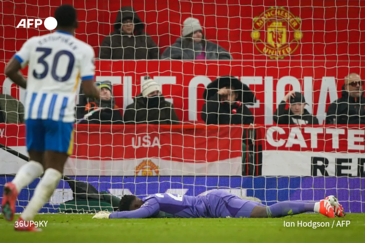 Man Utd, Spurs sink again as Man City hit Ipswich for six