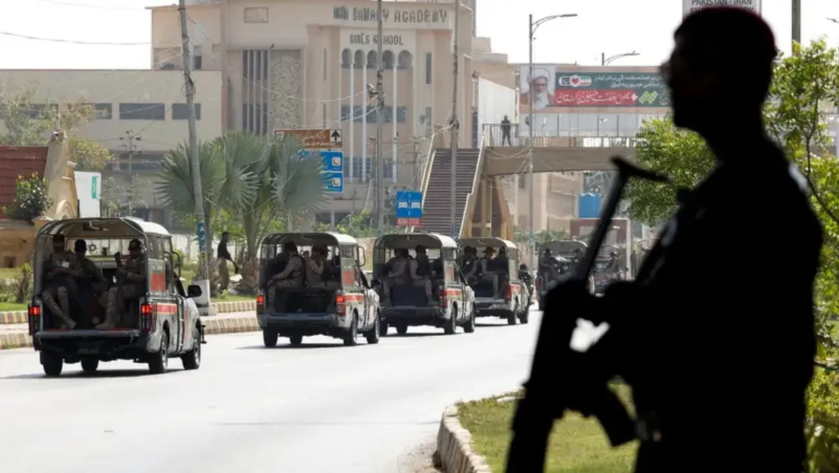  Police say 18 Pakistan paramilitaries killed in ambush