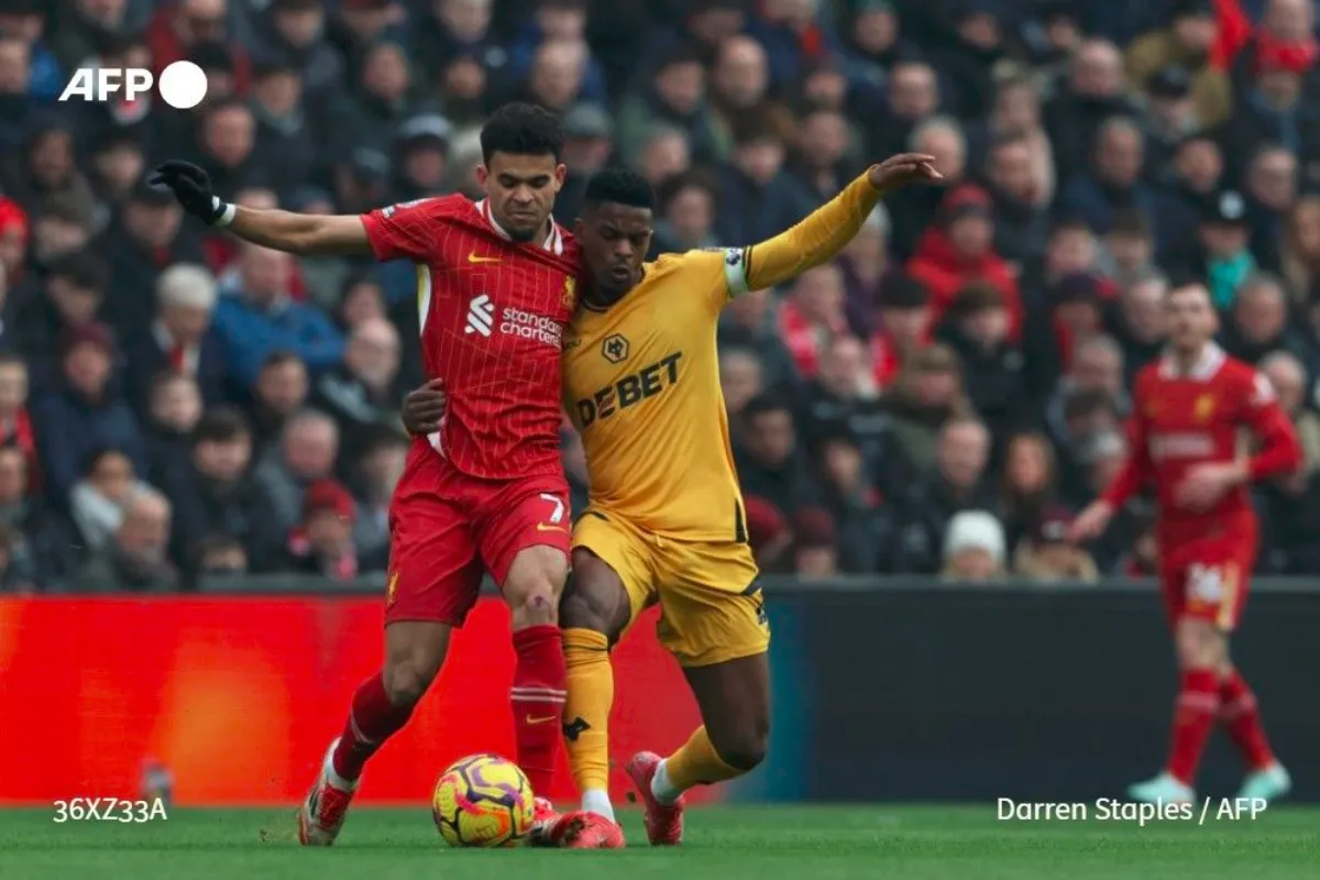 Diaz ends goal drought as Liverpool move seven points clear