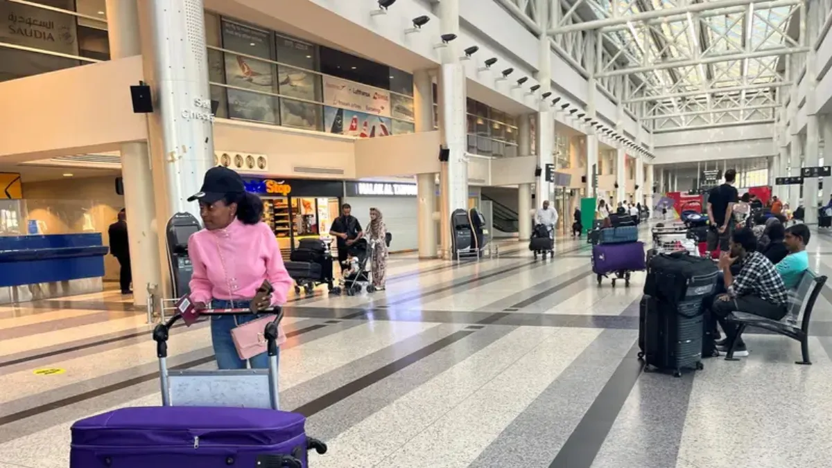  Lebanon extends suspension of flights to and from Iran