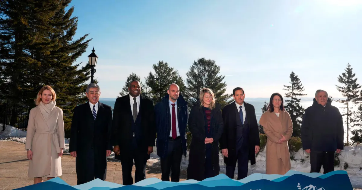 United G7 warns Russia to back Ukraine truce