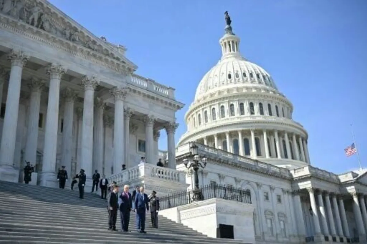  Relief as US Congress averts government shutdown 