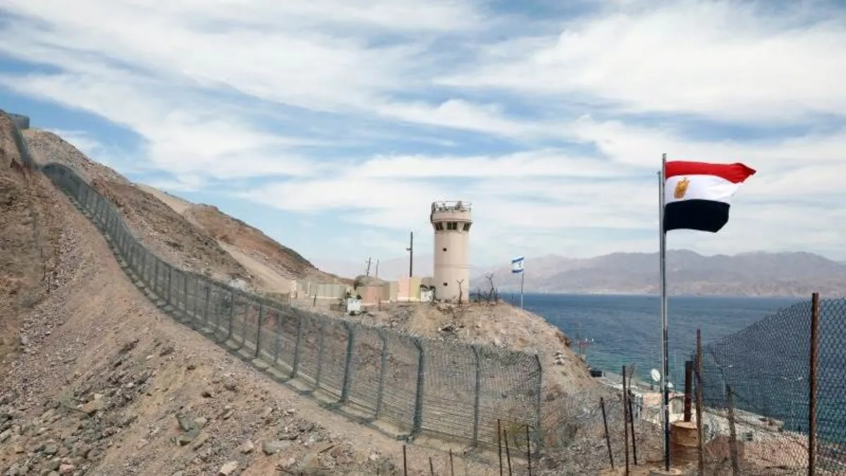 Houthi missile falls inside Egypt