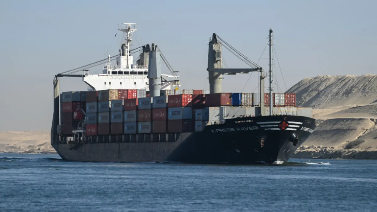 Egypt Suez Canal monthly revenue losses at around $800 million, Sisi says