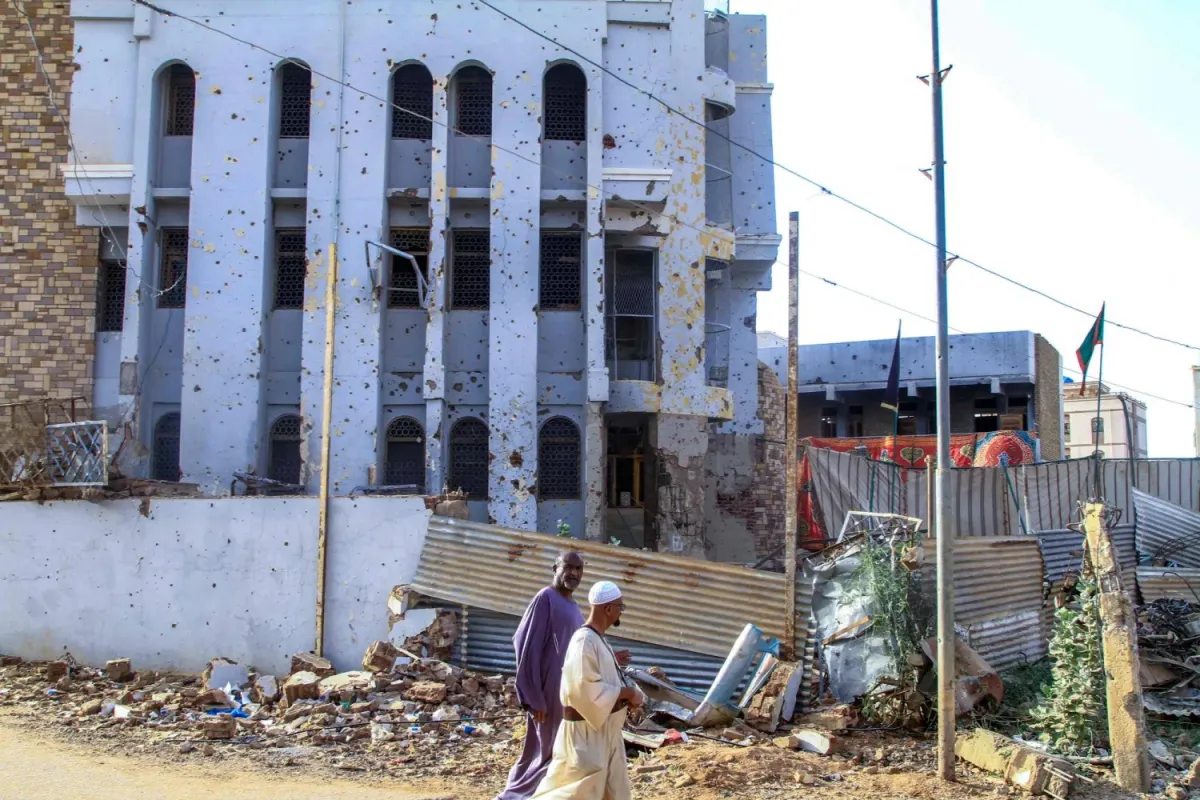  Sudan Army Says Seizes Full Control of Presidential Palace in Khartoum