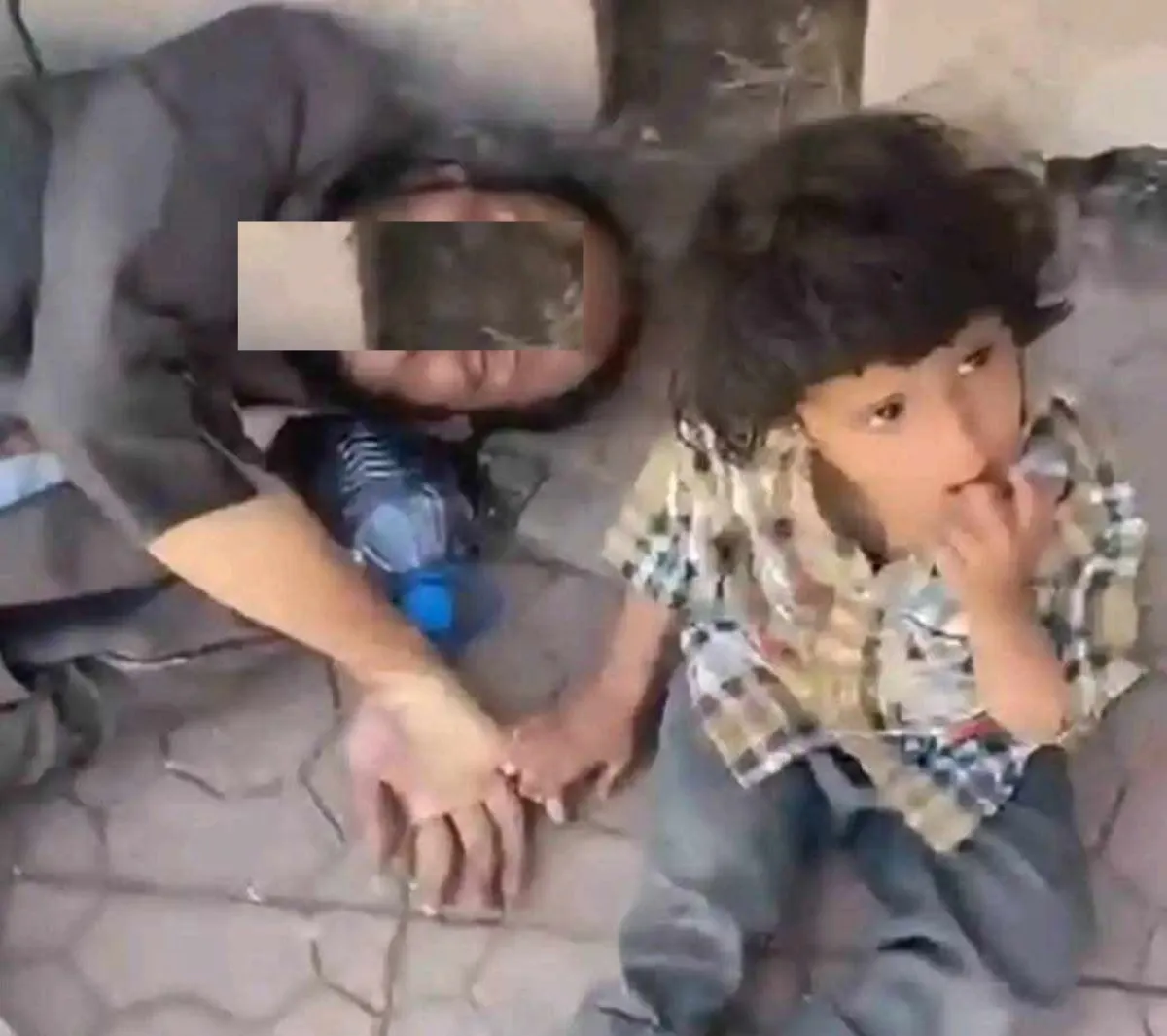 He Died Begging for Bread: Yemeni Child’s Innocent Wait for His Father to Wake Shatters a Nation