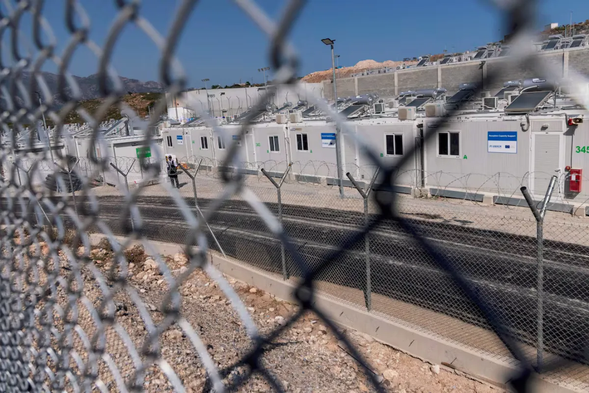 Children found malnourished in Greek migrant camp, MSF charity says