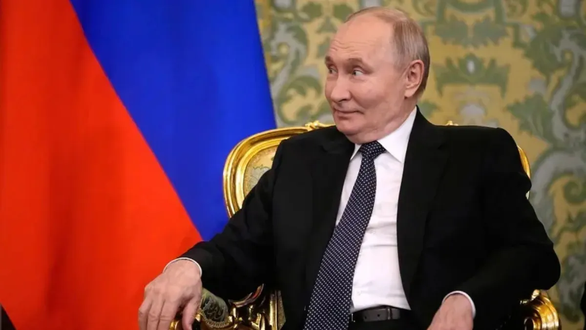  Putin declares unilateral ceasefire in Ukraine, Zelenskyy calls it ‘playing with lives’