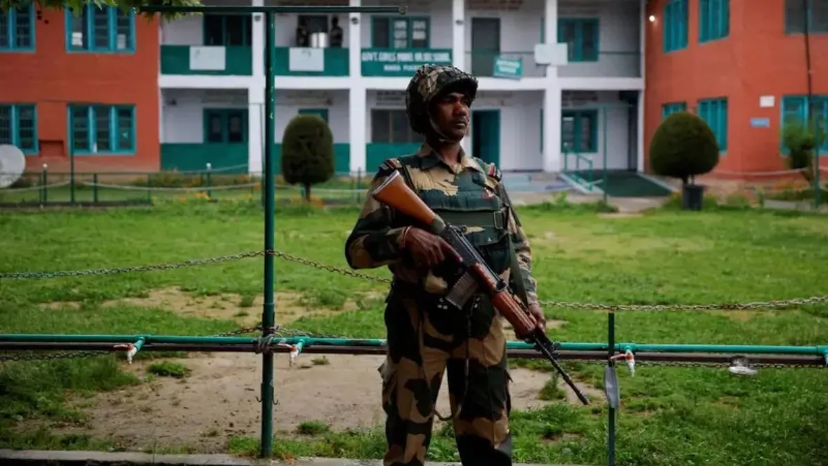  Gunmen attack tourists in Indian-administered Kashmir, 24 dead: Police source