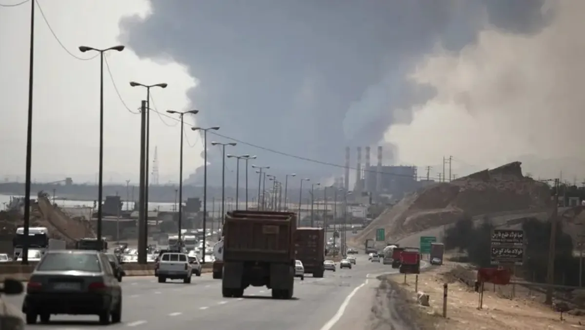  Suspected chemical blast at Iran’s Bandar Abbas kills 4, injures hundreds