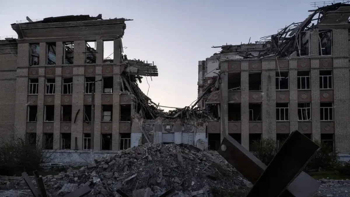 Russian bombing of Ukraine’s Kostyantynivka leaves three dead, prosecutors say