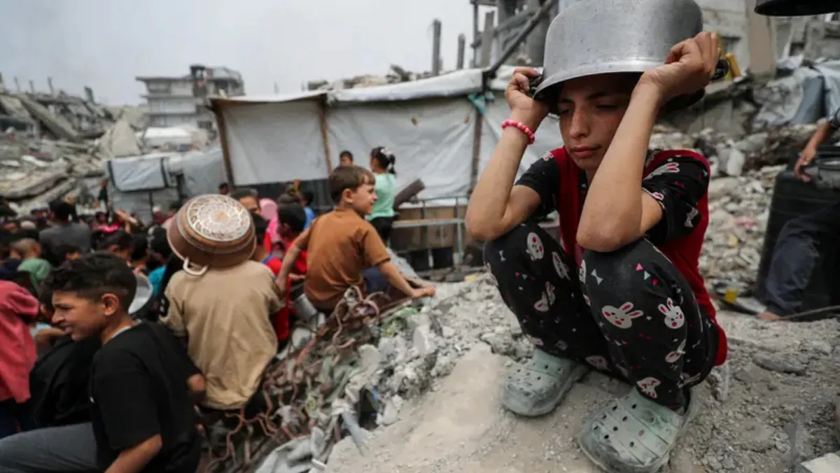 Looting of Gaza stores signals worsening hunger crisis