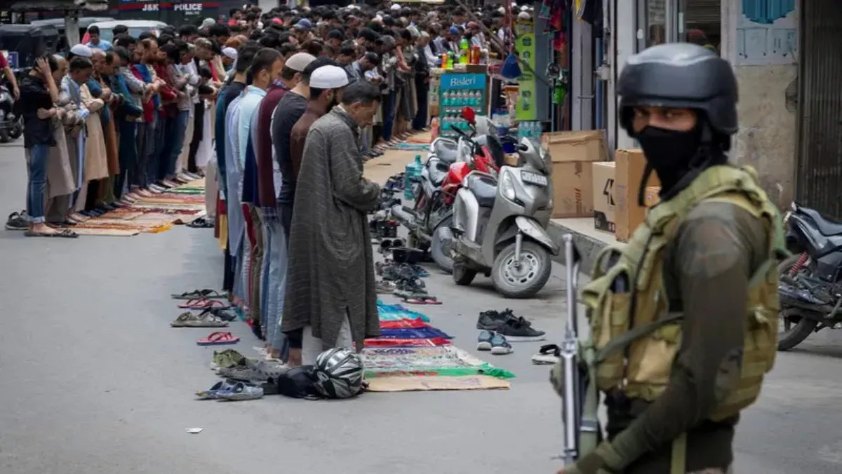  India bans imports from Pakistan amid tension over tourist killings