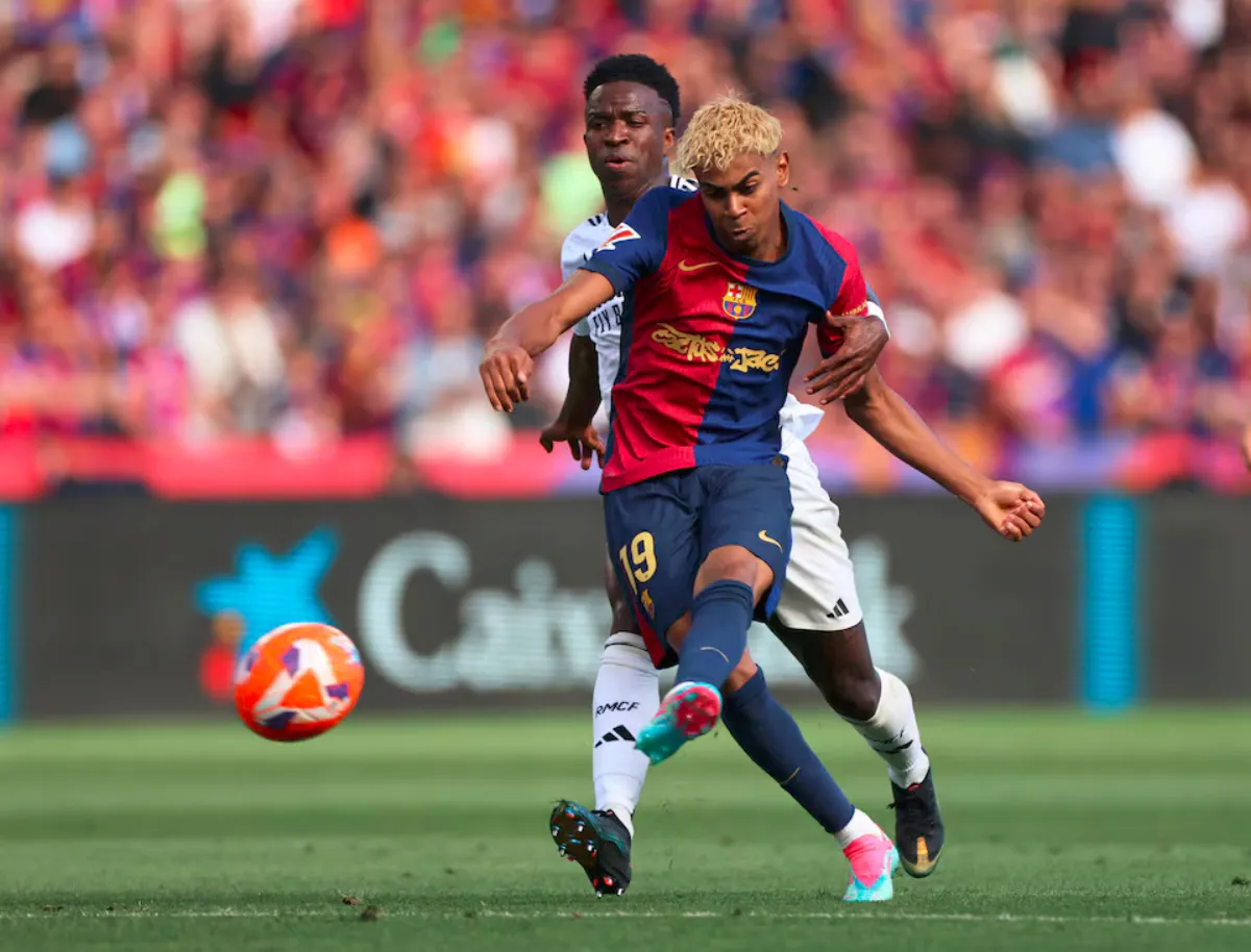Barcelona edge closer to title with thrilling 4-3 win over Real Madrid