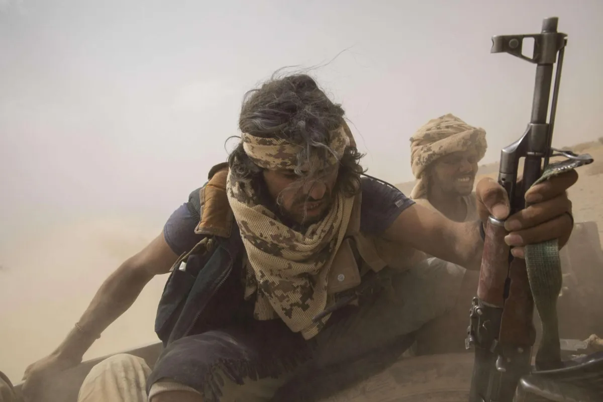 Houthis Escalate Military Moves Across Yemeni Fronts