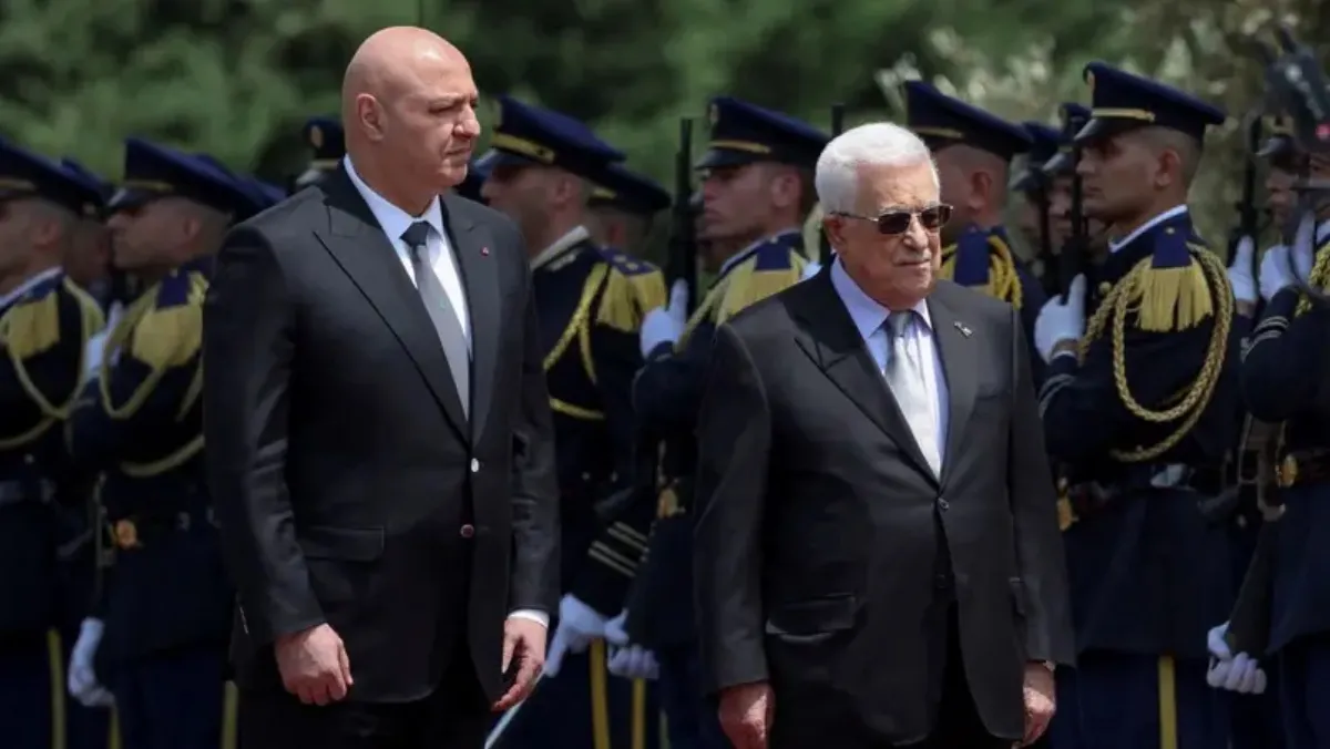  Aoun, Abbas agree: Only Lebanese state should hold arms