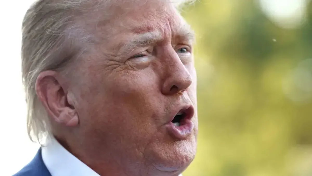  Trump says China can continue to buy Iranian oil