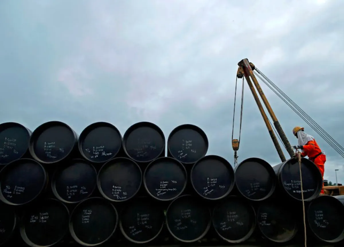 Oil prices drop nearly 6% as Israel-Iran ceasefire reduces Middle East supply risk