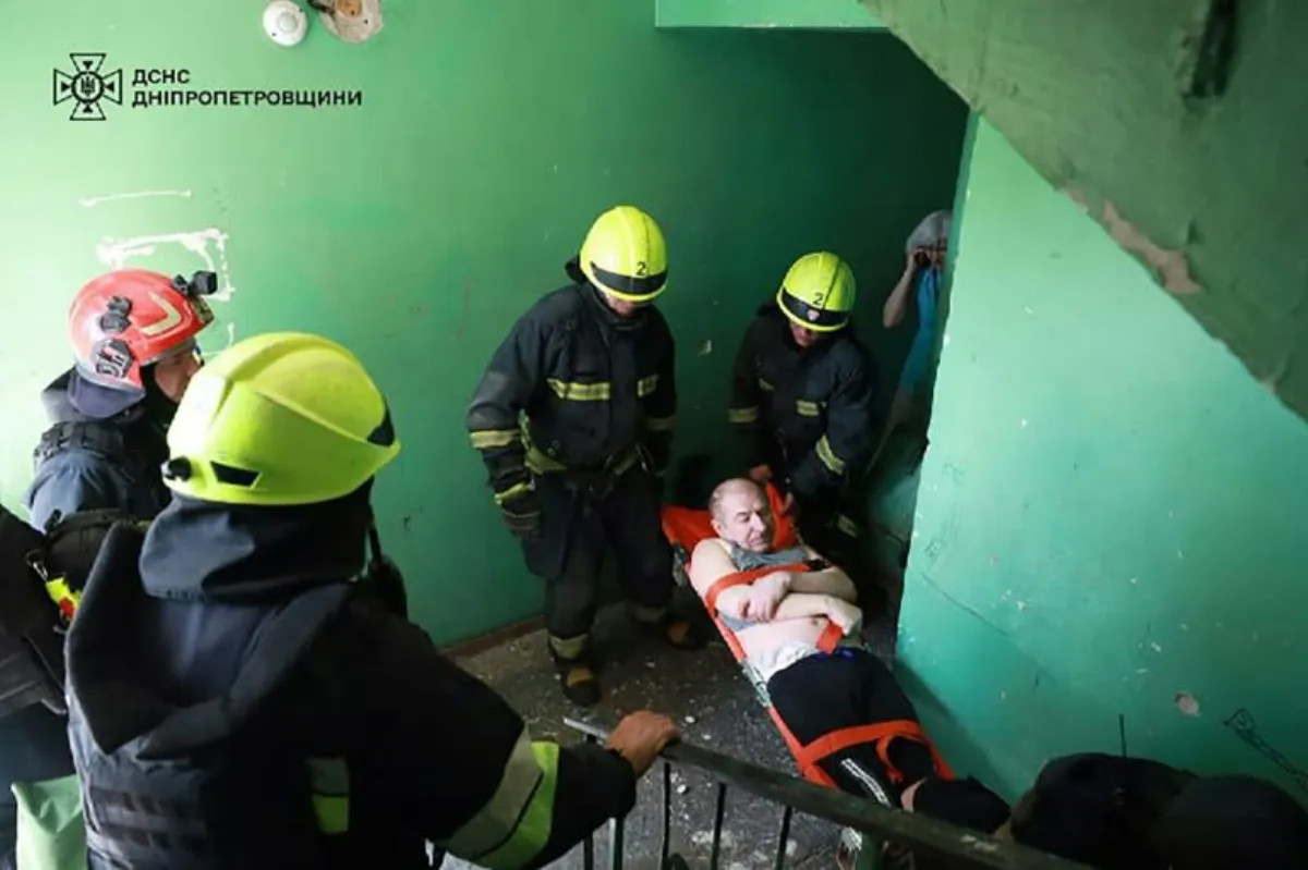 Russian strikes kill 19 in Ukraine region under pressure