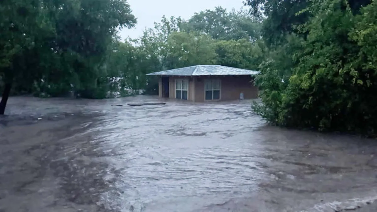  At least 13 dead, 20 missing in Texas flash flood 