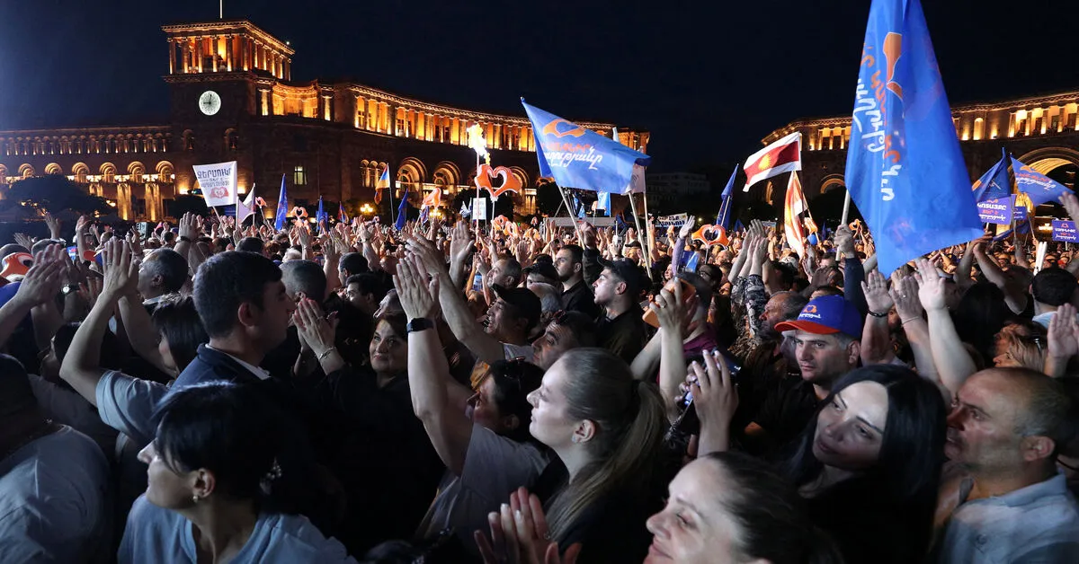 Armenia Votes in Election Focused on Peace Efforts and Russia Relations
