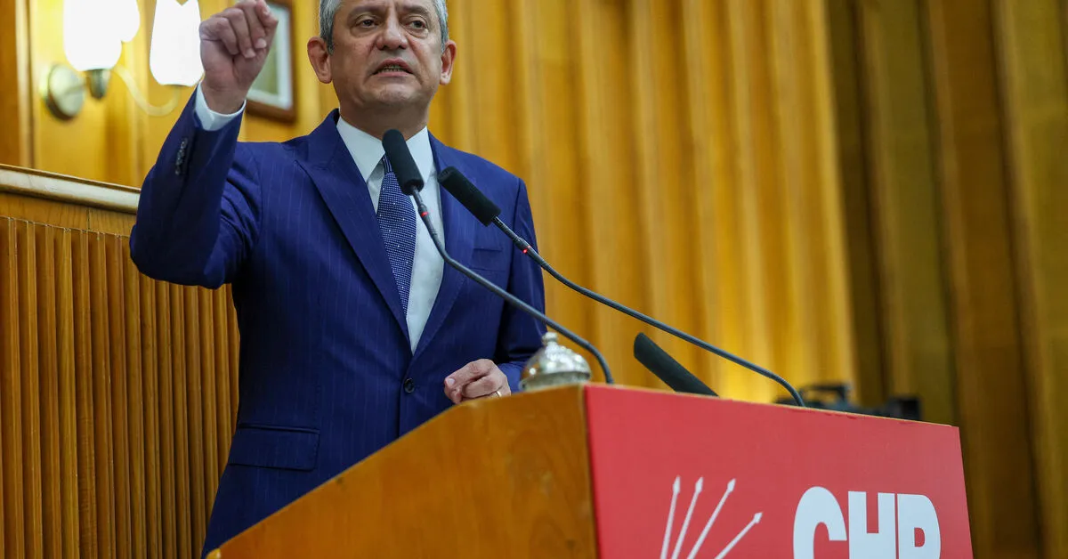 Rival CHP Leaders Schedule Competing Parliament Meetings