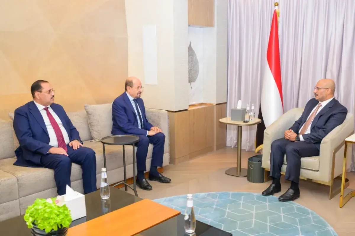 Saleh Urges Government to Expedite Service Sector Reforms