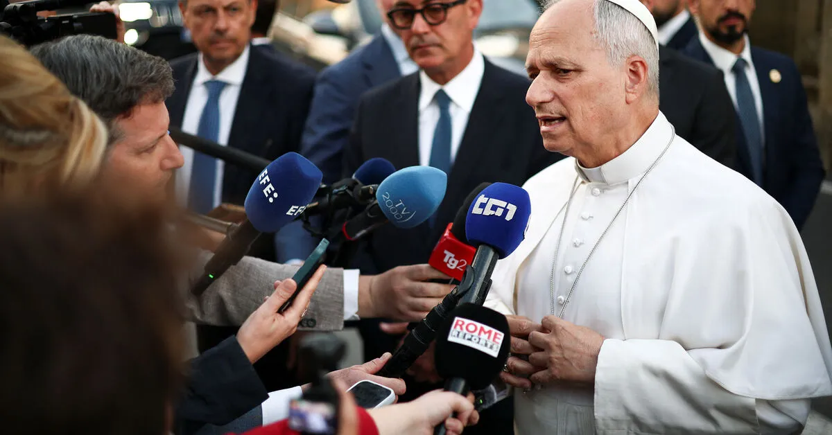 Pope Leo Welcomes US-Iran Interim Peace Deal