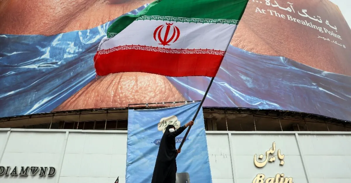 Oil Prices Decline Amid Mideast Deal, Equities Dip on Fed Outlook