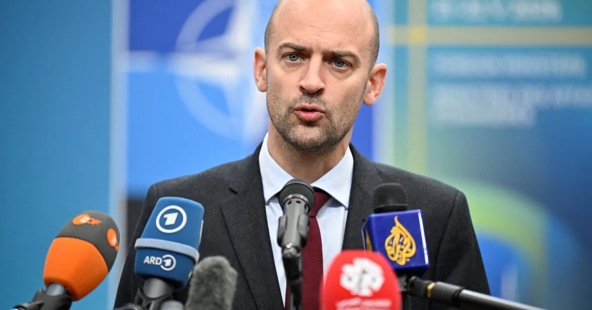 France to Veto Iran Sanctions Relief Without Nuclear Deal Approval