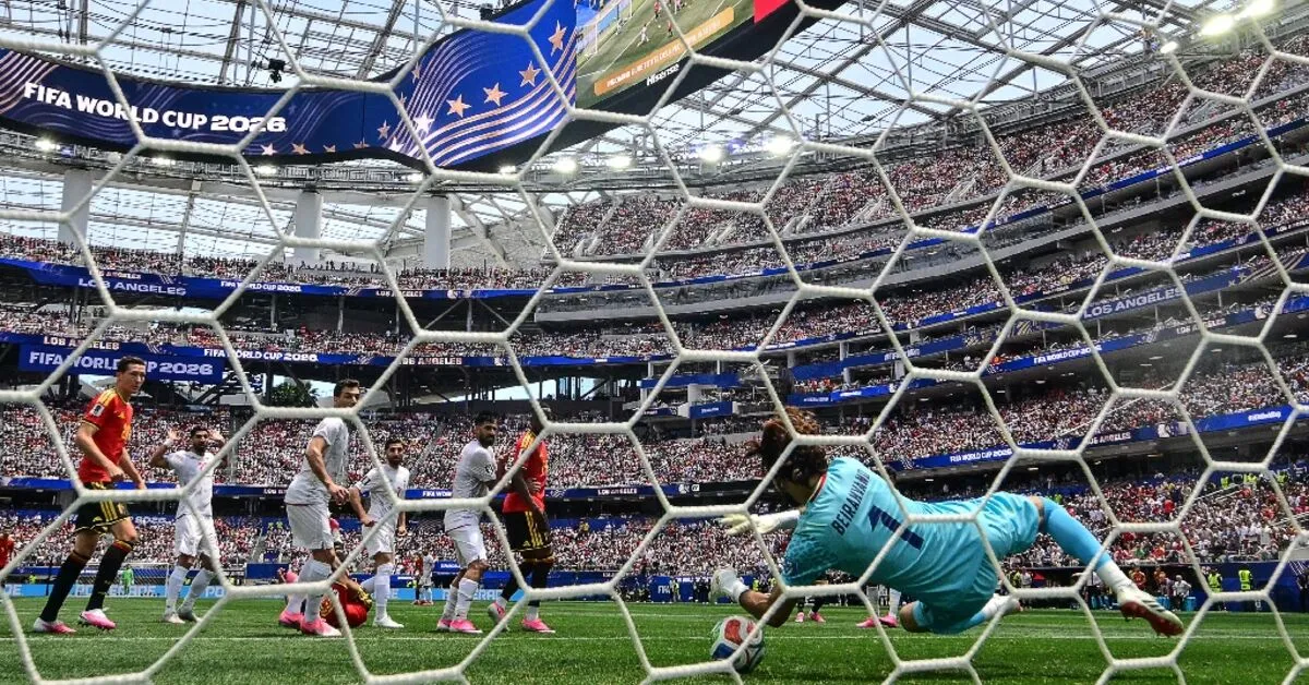 Iran Divided Over National Football Team Amid World Cup Campaign