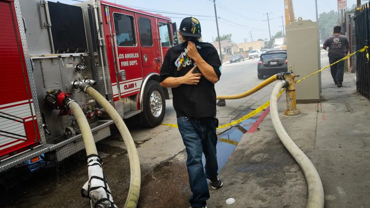 Boyle Heights Fire Smoke Blankets Los Angeles, Raises Health Concerns
