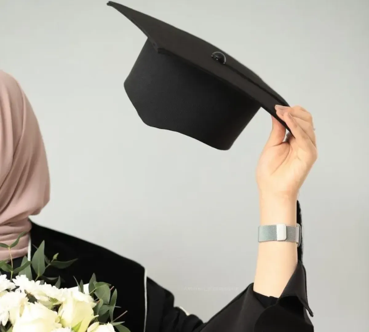 Yemen's High School Graduates Face Uncertain Future Amidst Educational Crisis
