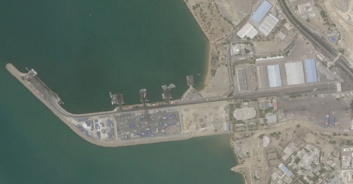 Iran Closes Strait of Hormuz After Warning Shot Incident