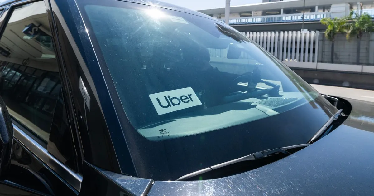 Uber Pushes for Hybrid Networks in Autonomous Vehicle Laws