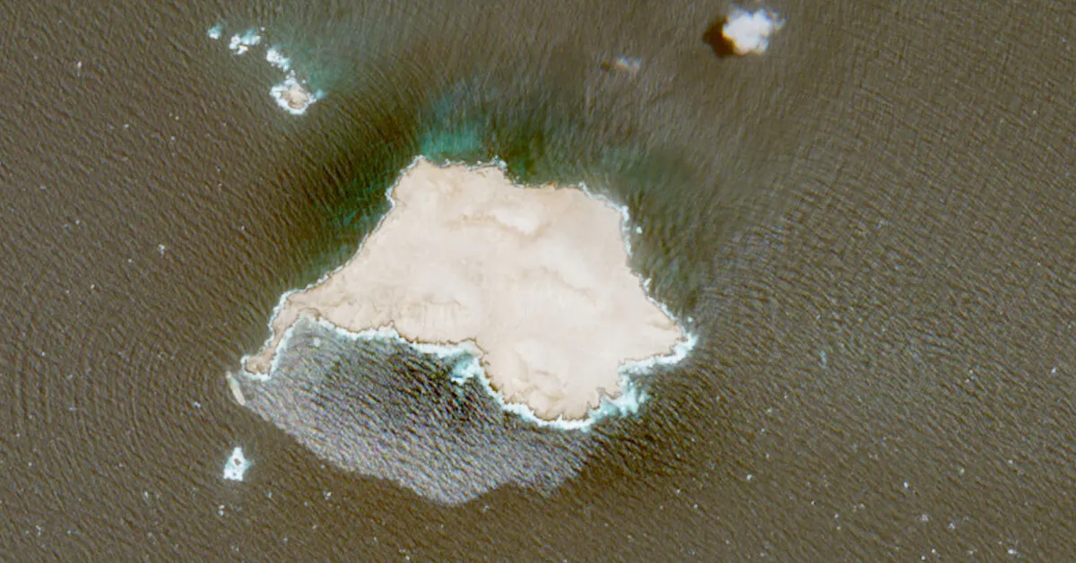 Sanctioned Tanker Leaking Oil Near Oman, Satellite Data Suggests