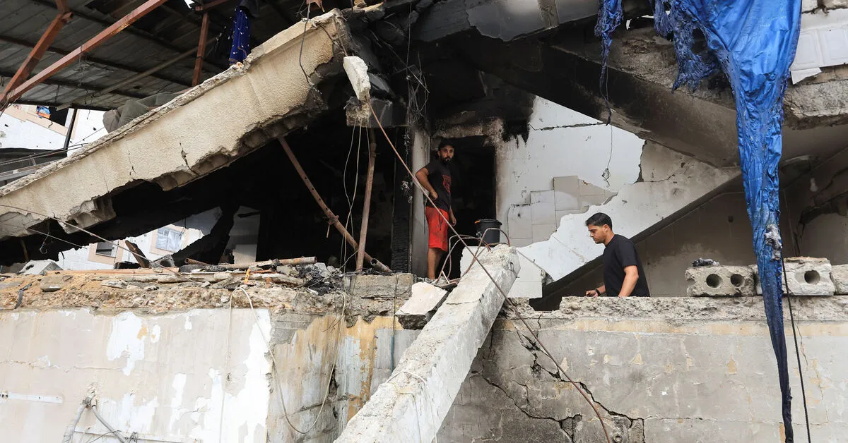 Israeli Airstrike Kills Family of Six in Gaza