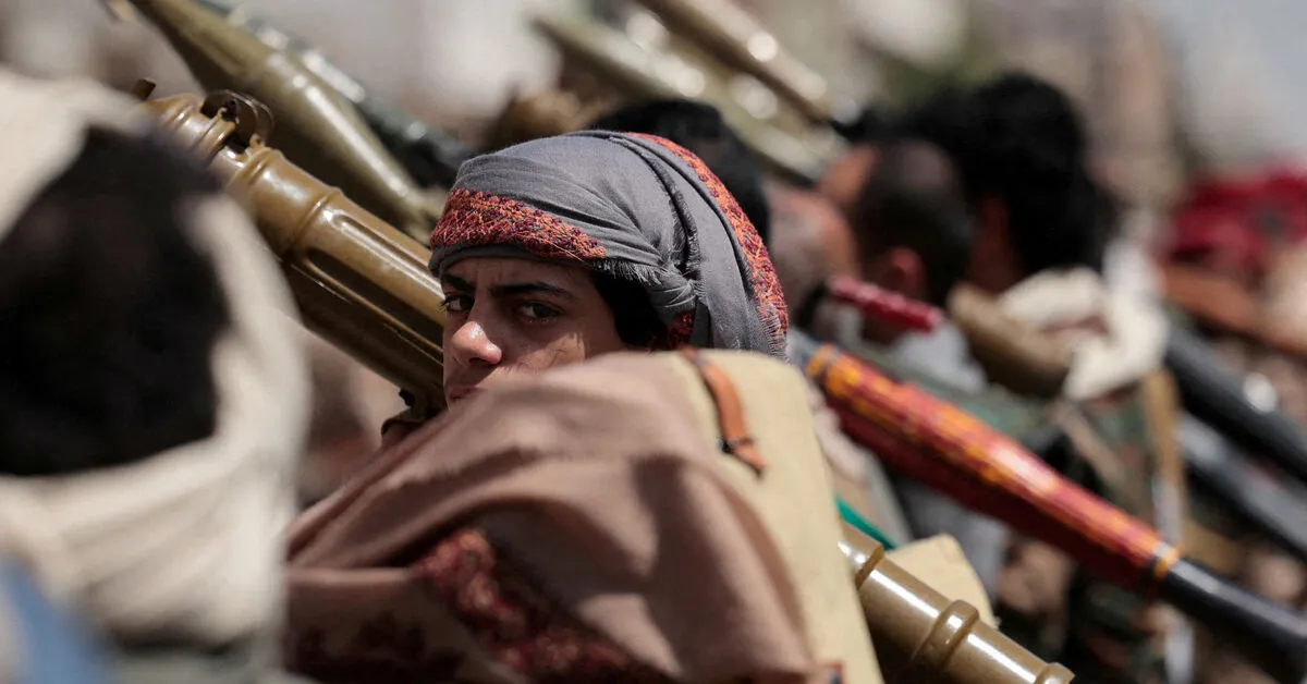 Iran Sent IRGC Commanders, Missile Tech to Yemen, Sources Claim