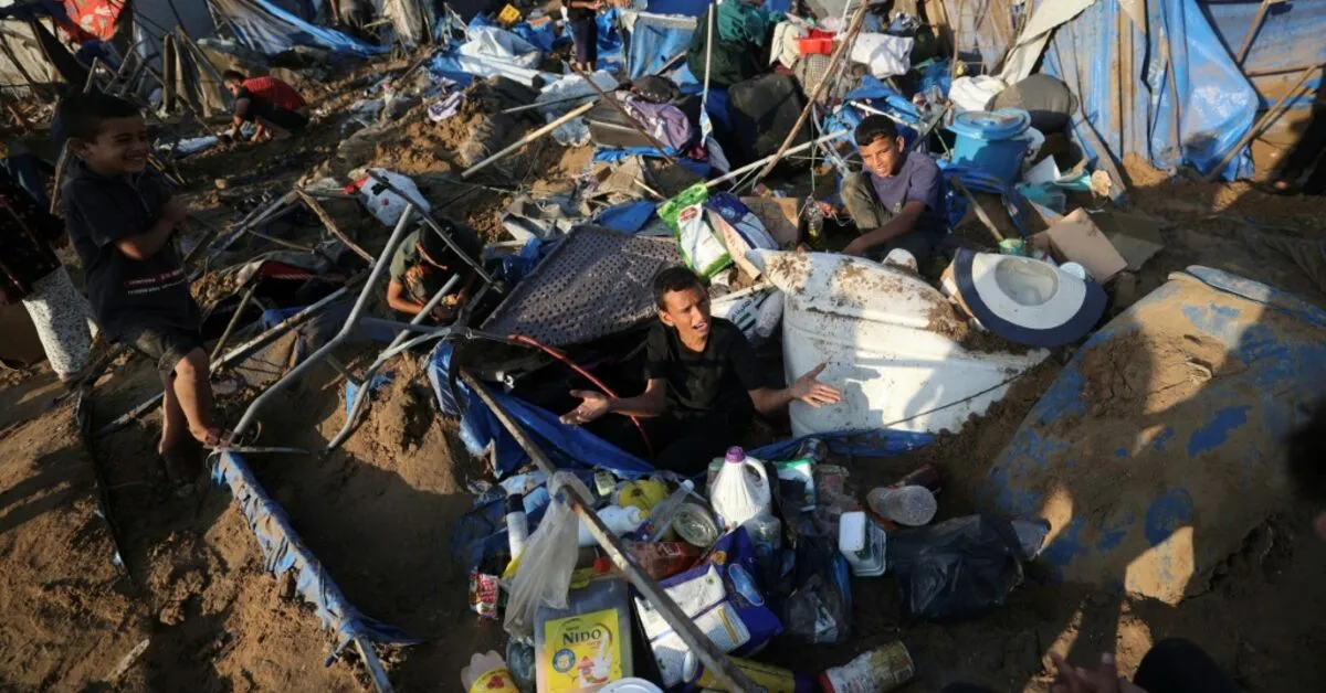 Gaza Strikes Kill Two, Damage Hospital Warehouses Amid Ceasefire Talks