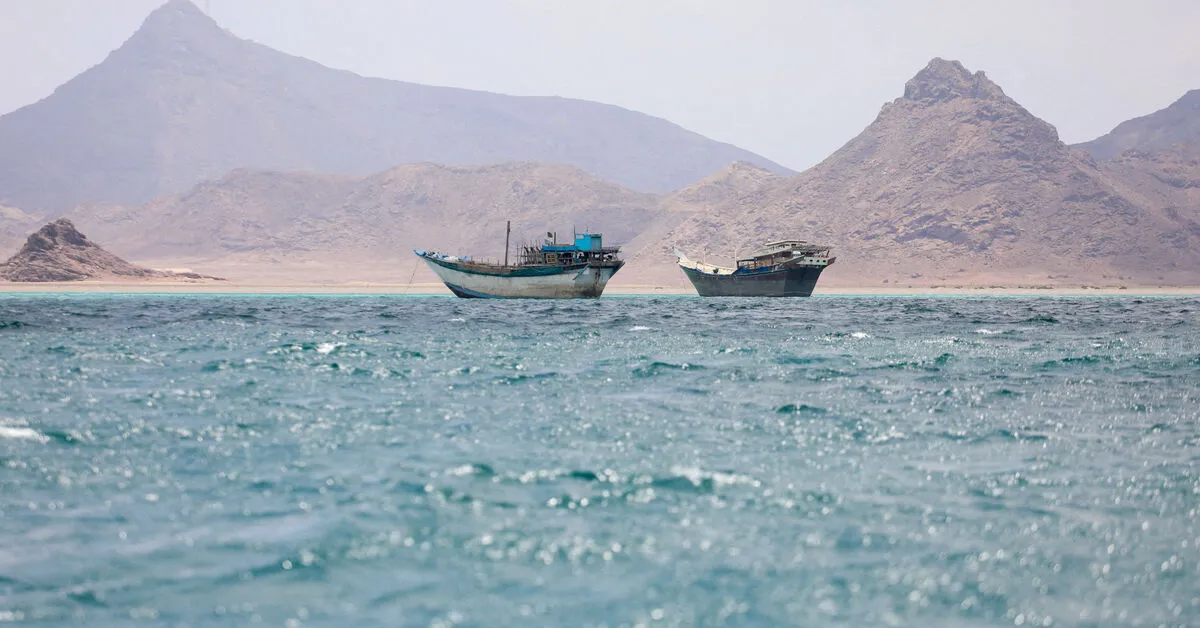 Gulf Shipping Traffic Declines Amid Houthi Claims of Tanker Attacks
