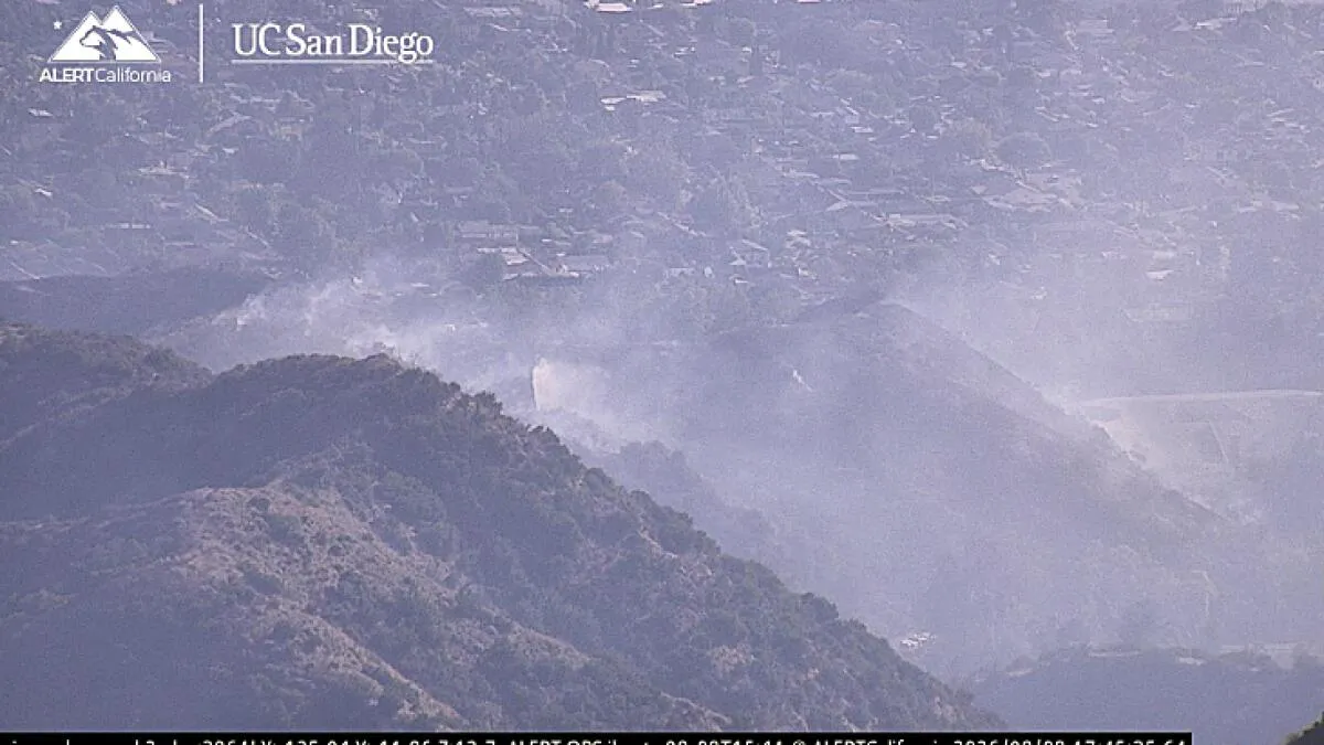 Brush Fires Erupt in Burbank and Santa Clarita, Prompting Evacuations