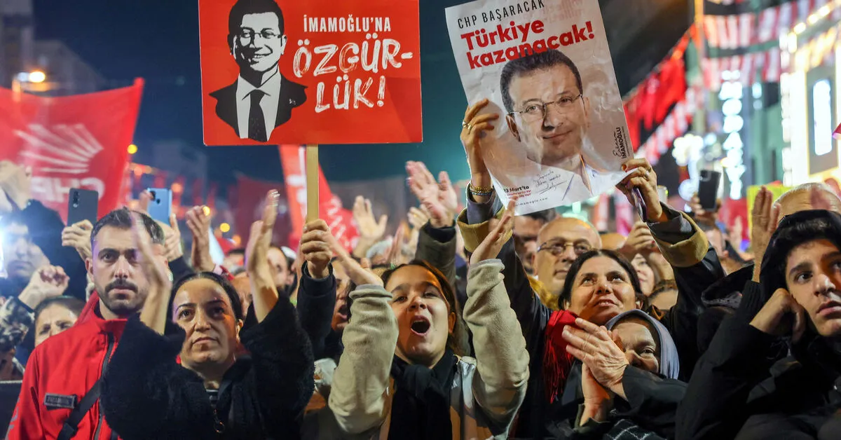 Imamoglu Joins New Party Amid Opposition Turmoil
