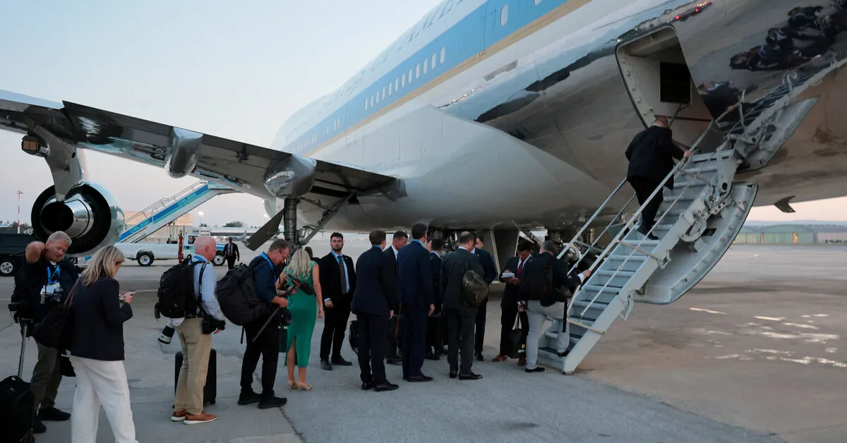 Iran Mocks Trump's Secret Plane Switch Amid Security Fears