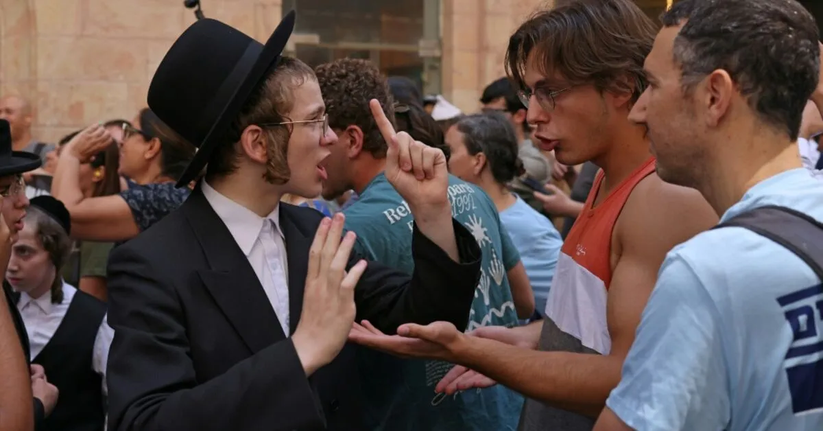 Jerusalem Cafe Clash Highlights Israeli Secular-Religious Divide