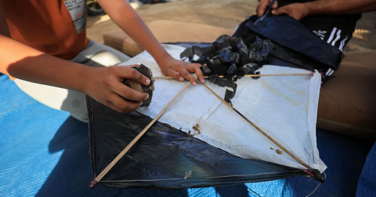 Gaza Parents Warned Over Children Flying Kites Amid Israeli Threats