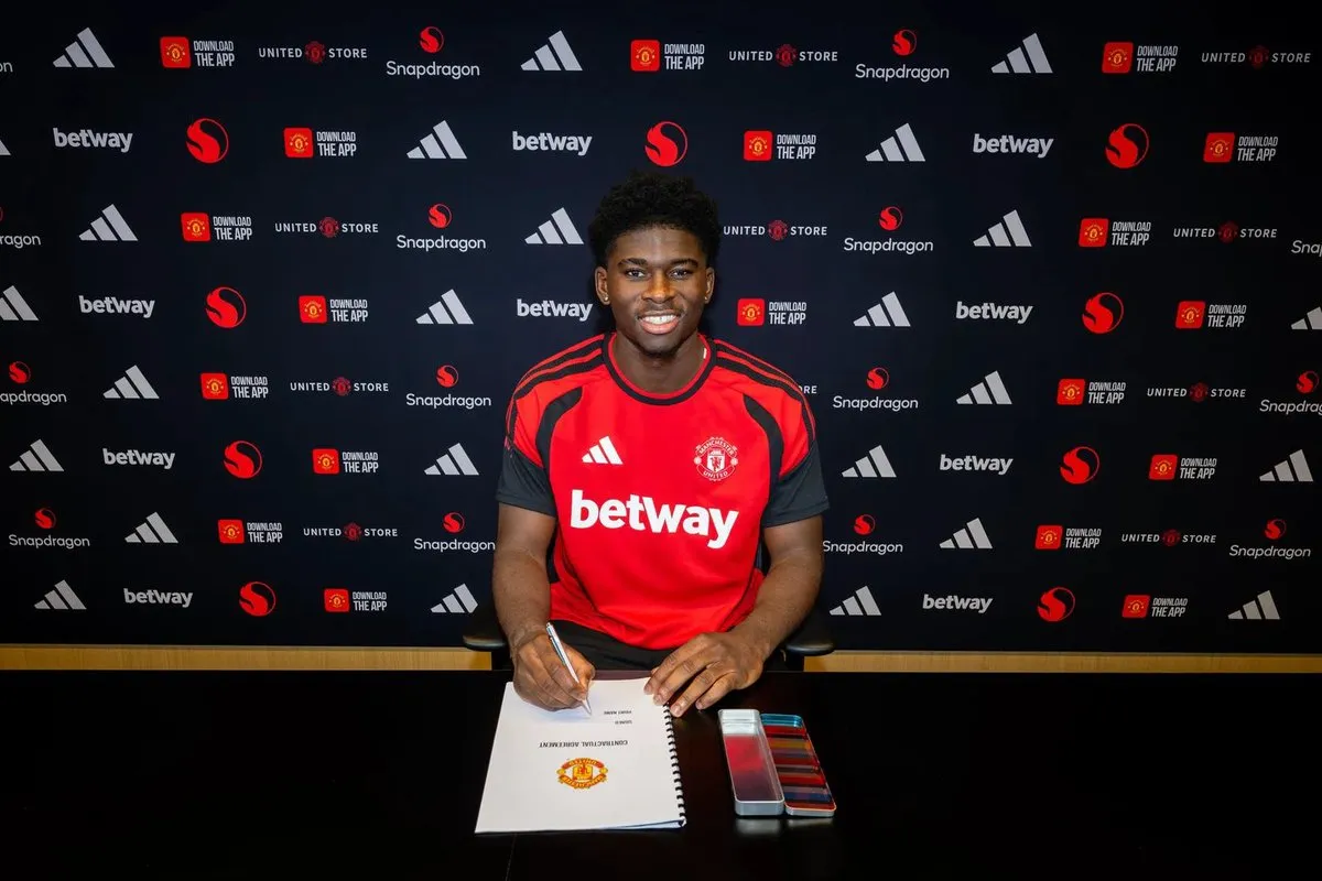 Man Utd Seals £70m Deal for Midfielder Carlos Baleba